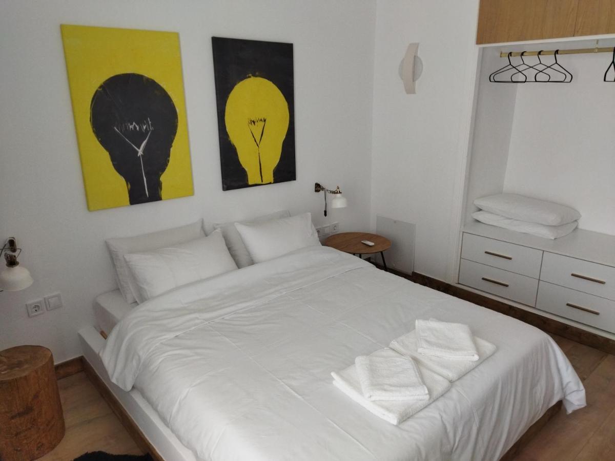 Minimal Apartment By The Beach Corinth エクステリア 写真