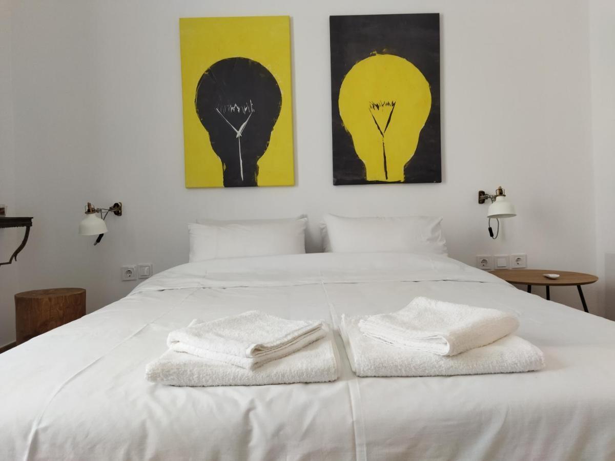 Minimal Apartment By The Beach Corinth エクステリア 写真