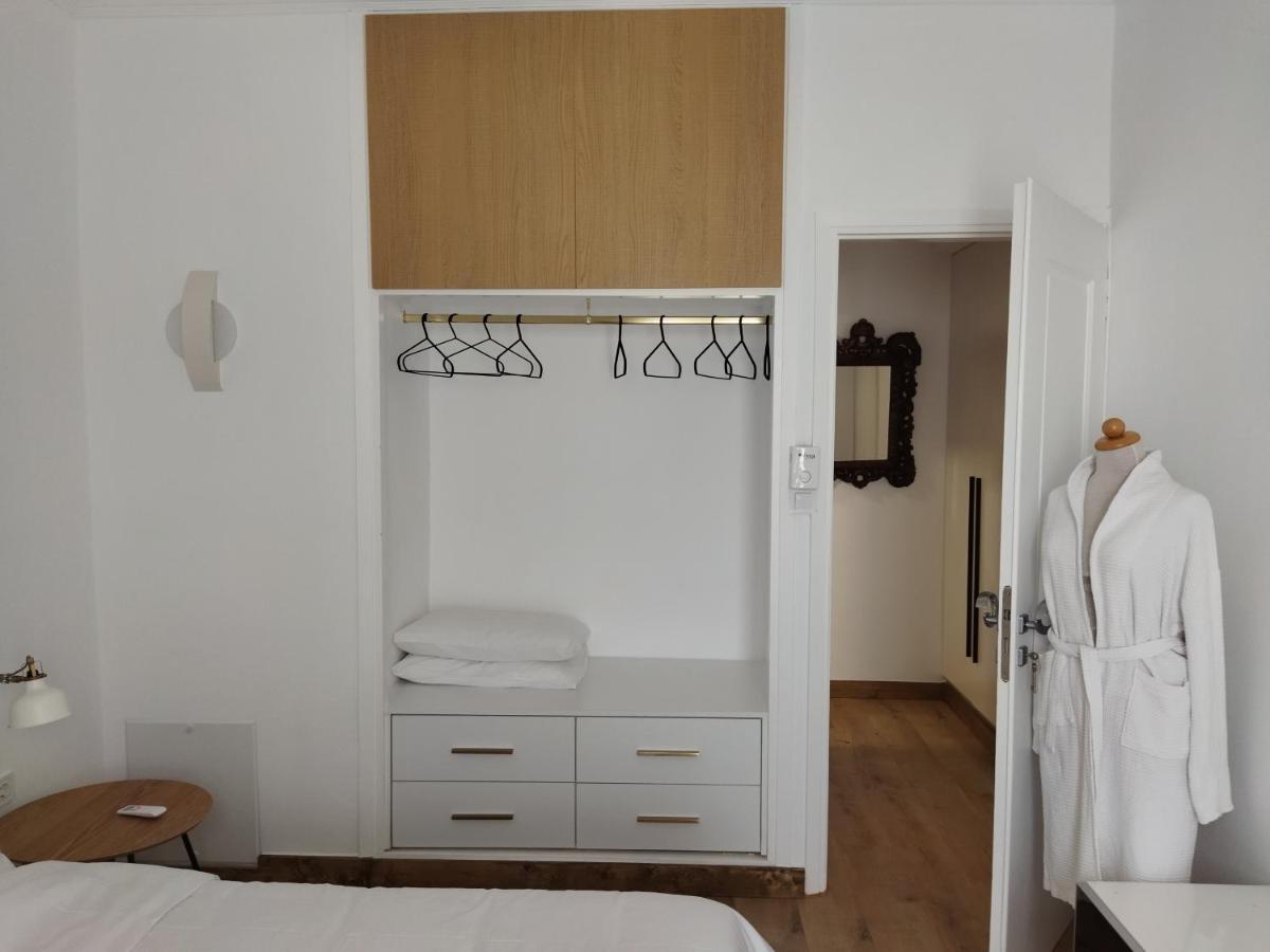 Minimal Apartment By The Beach Corinth エクステリア 写真